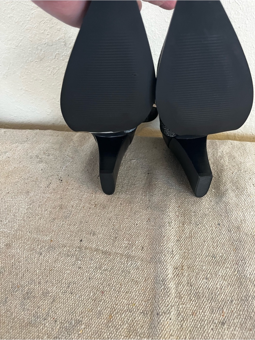 Riccovero Since 1936 Woman's Black Leather Evening Speckled Greenlaw Pumps Sz 37 - Picture 8 of 12